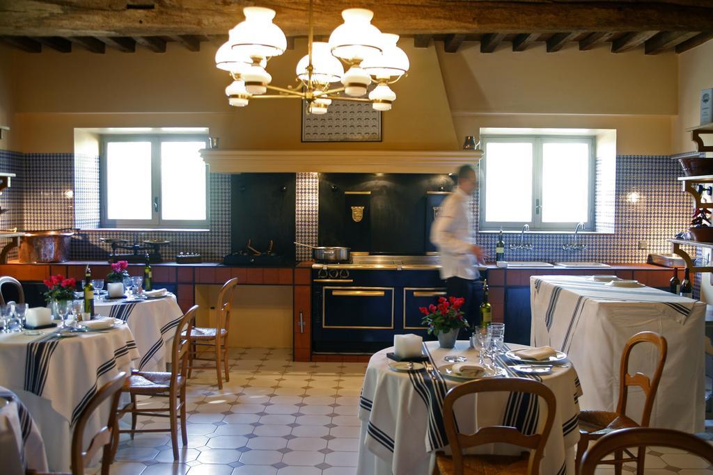Le Mas De Peint - Hotel Et Restaurant Arles Kültér fotó