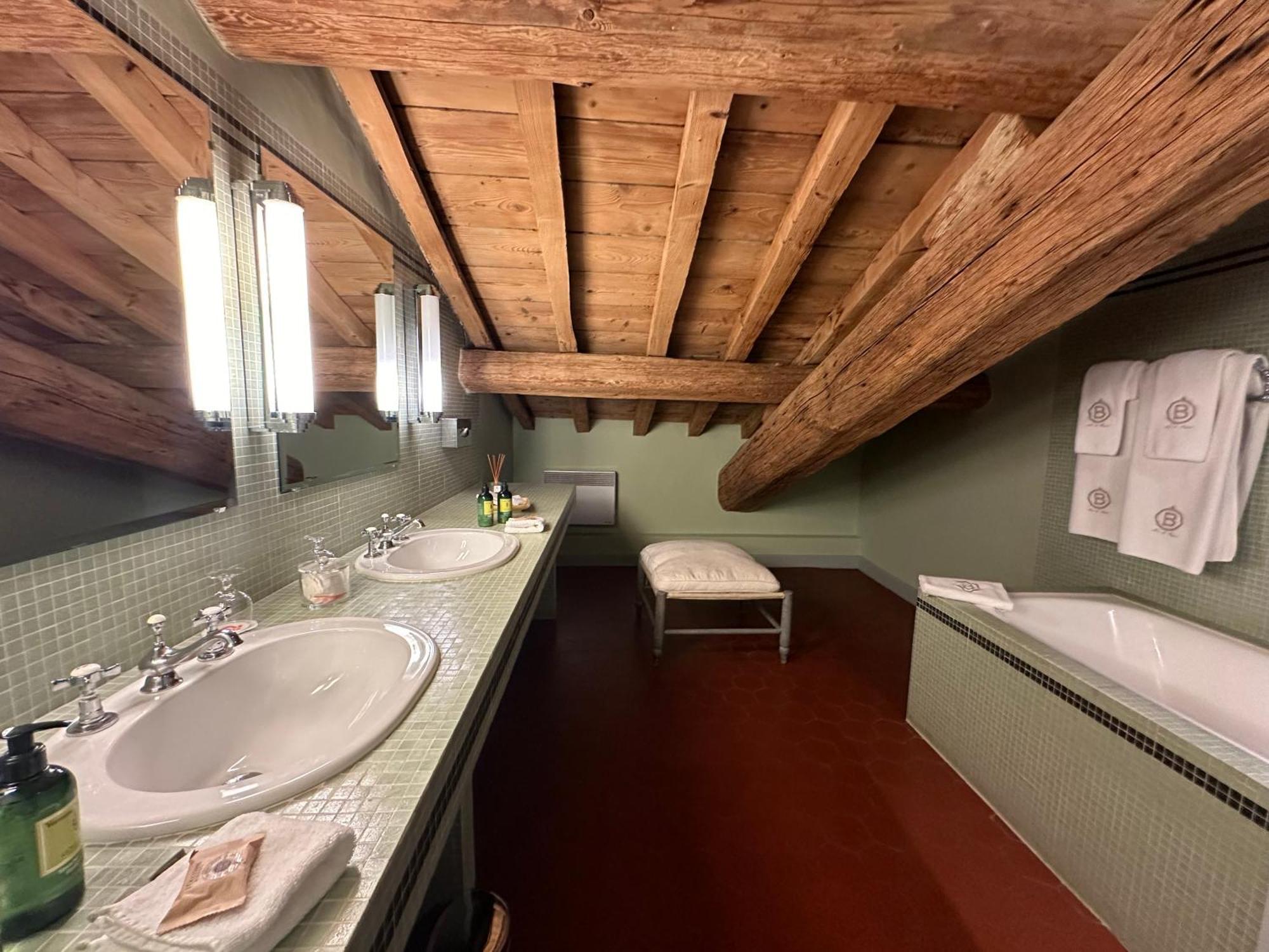 Le Mas De Peint - Hotel Et Restaurant Arles Szoba fotó