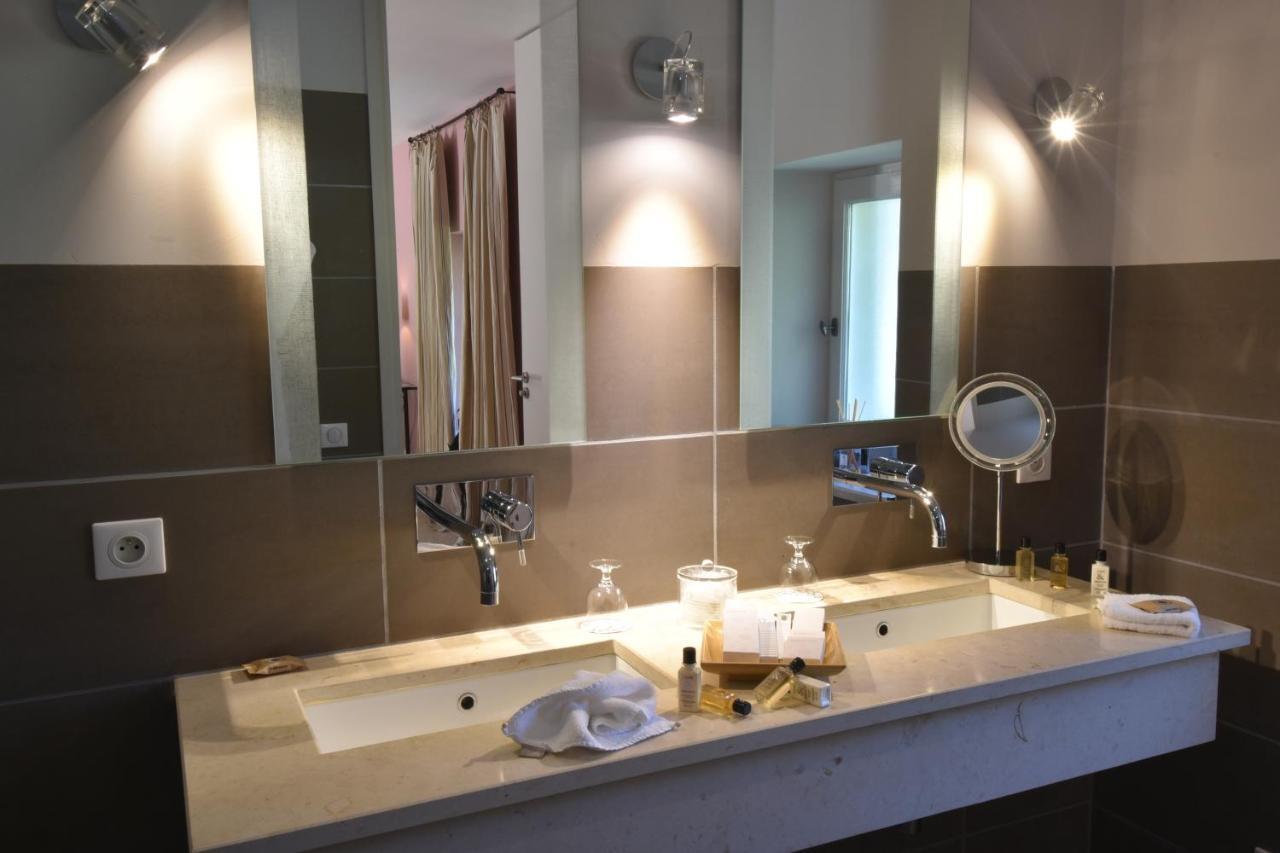 Le Mas De Peint - Hotel Et Restaurant Arles Kültér fotó